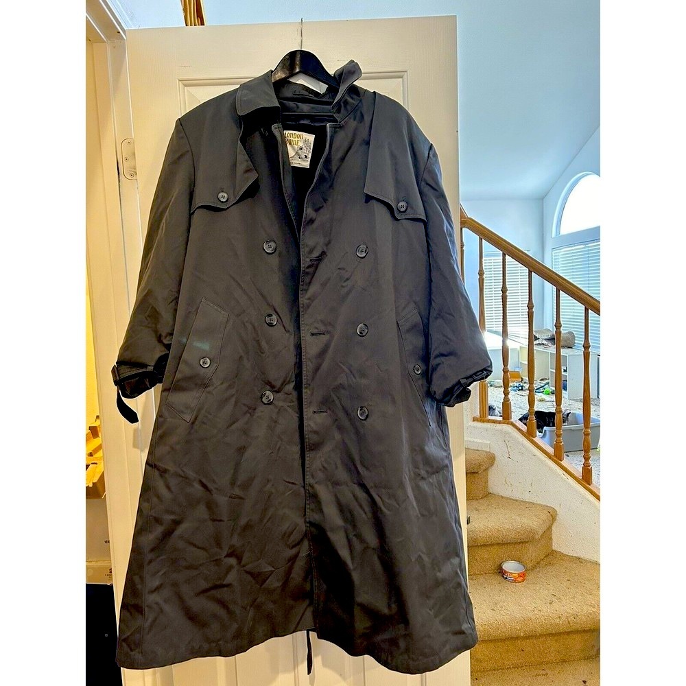 London Towne Men's size 46 Regular trench coat